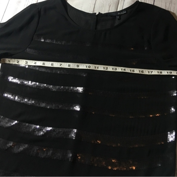 Ro & De Sheer Black Sequin Relaxed Blouse - Medium - Picture 6 of 8